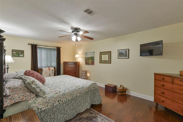 3114 Falling Brook Drive, Kingwood, TX 77345