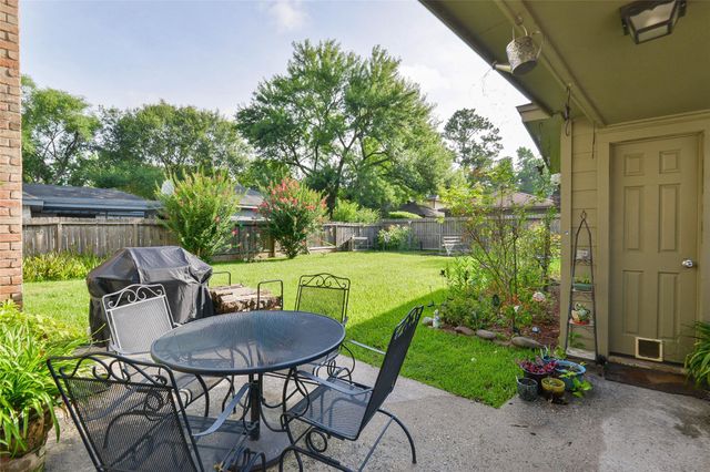 3114 Falling Brook Drive, Kingwood, TX 77345