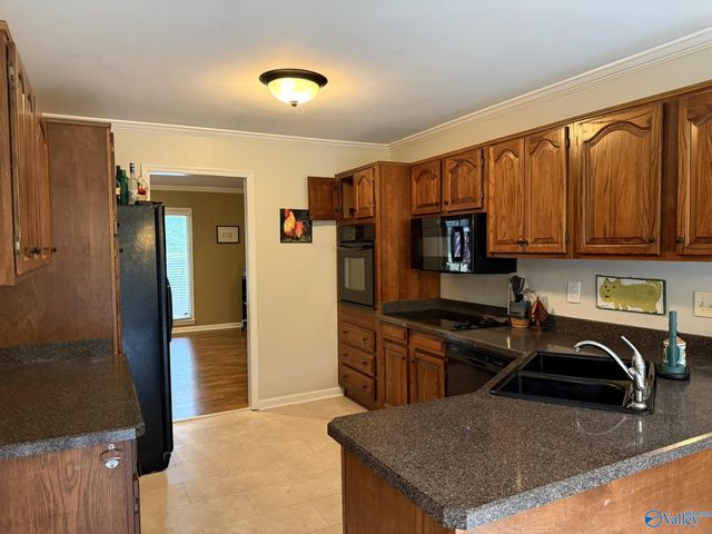 1600 Kenwood Court, Decatur, AL 35601