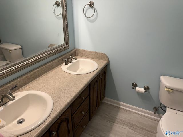 1600 Kenwood Court, Decatur, AL 35601