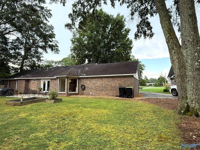 1600 Kenwood Court, Decatur, AL 35601
