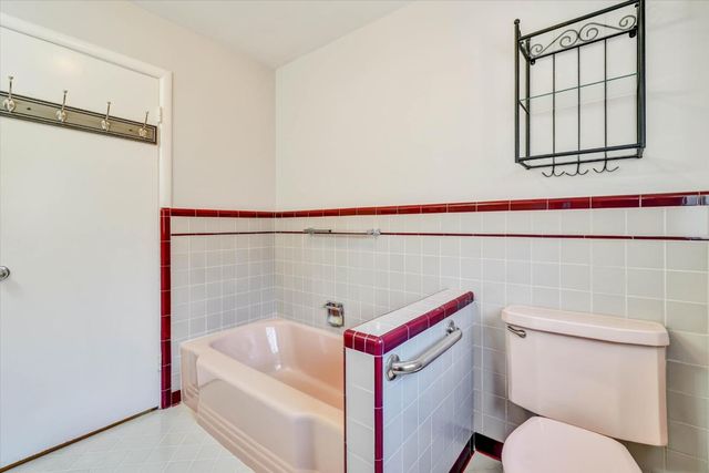 1862 Homestead Road, Santa Clara, CA 95050