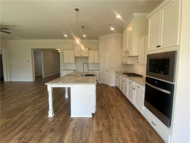 134 Oakdale Road, Jefferson, GA 30549