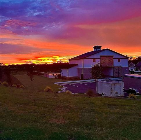 134 Oakdale Road, Jefferson, GA 30549