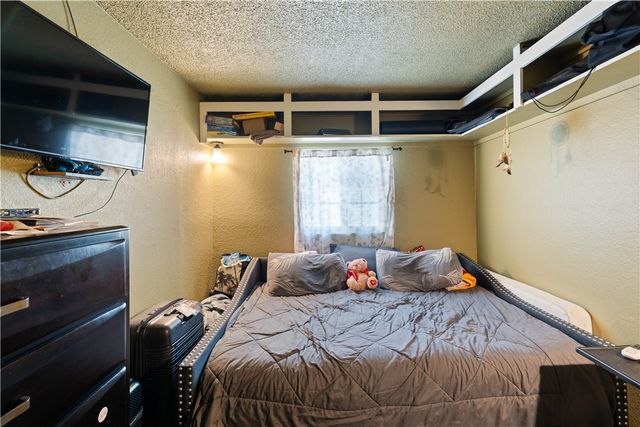 14045 Parkwood, Fontana, CA 92337