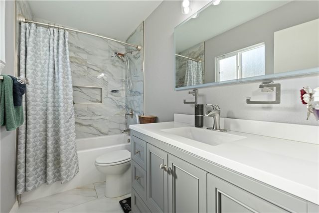 14045 Parkwood, Fontana, CA 92337