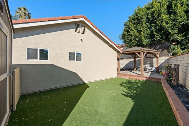 14045 Parkwood, Fontana, CA 92337