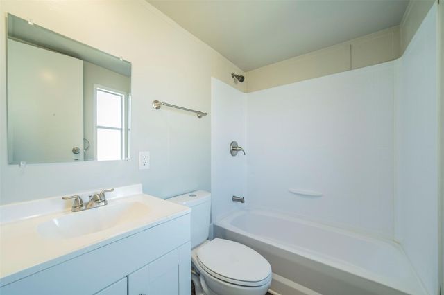 4329 Kaywood Drive, Granbury, TX 76048