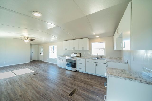 4329 Kaywood Drive, Granbury, TX 76048
