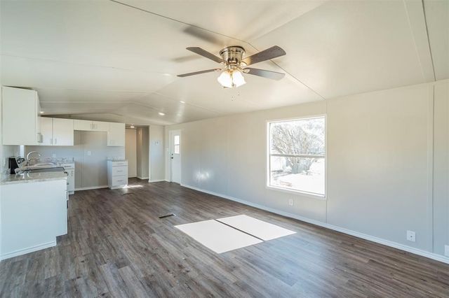 4329 Kaywood Drive, Granbury, TX 76048