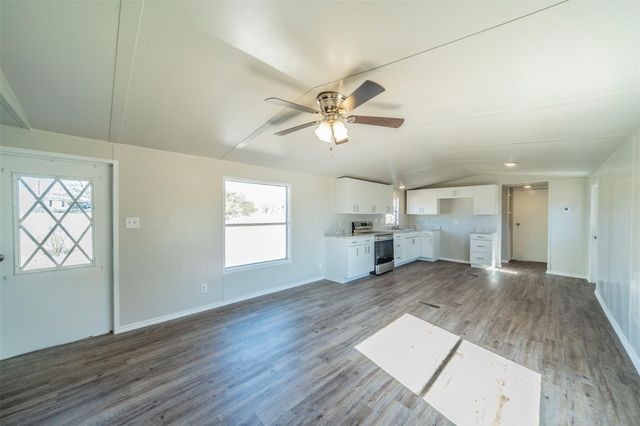 4329 Kaywood Drive, Granbury, TX 76048