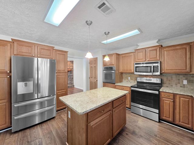 18028 Klein Road, Winnie, TX 77665