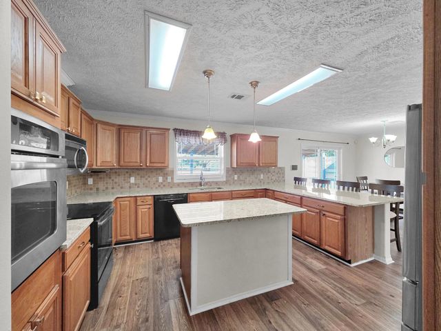 18028 Klein Road, Winnie, TX 77665