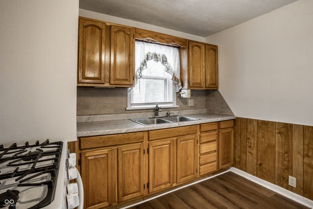2302 S Randolph Street, Indianapolis, IN 46203
