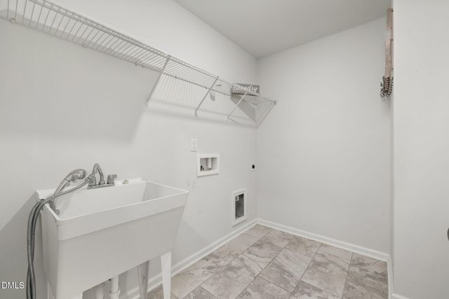 905 Holly Bluff Lane, Durham, NC 27713