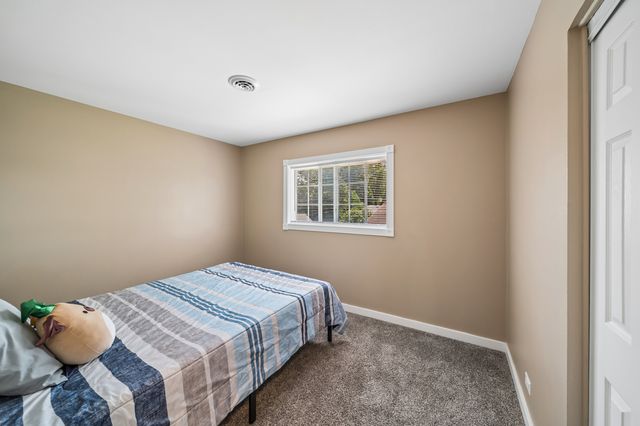 319 W Central Avenue, Lombard, IL 60148