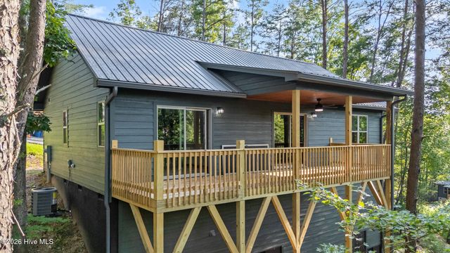 56 Oak Knob Drive, Murphy, NC 28906