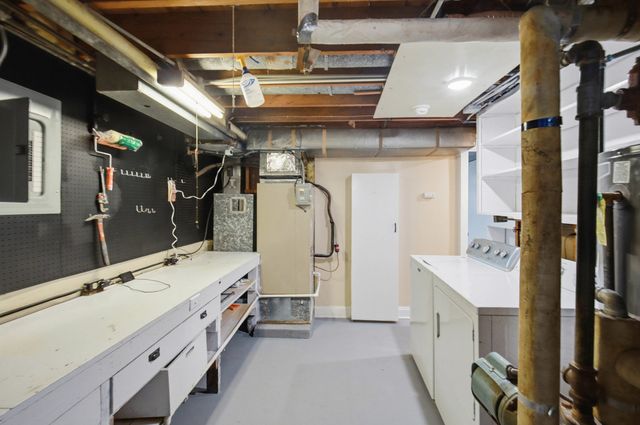 3410 Calwagner Street, Franklin Park, IL 60131