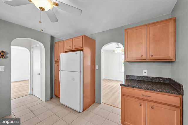 3937 WALNUT ST, Harrisburg, PA 17109