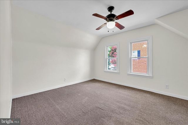 3937 WALNUT ST, Harrisburg, PA 17109