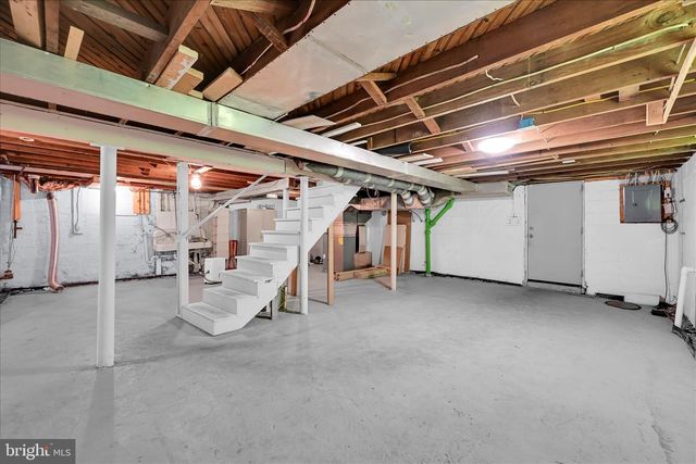 3937 WALNUT ST, Harrisburg, PA 17109