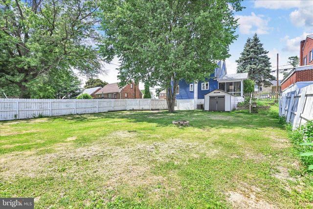 3937 WALNUT ST, Harrisburg, PA 17109
