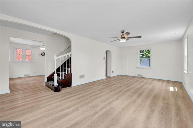 3937 WALNUT ST, Harrisburg, PA 17109