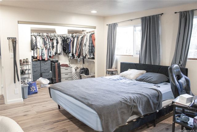 2429 Komo Mai Drive, Pearl City, HI 96782