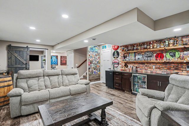 14221 Ailesbury Avenue, Rosemount, MN 55068