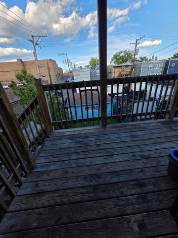 1543 N Avers Avenue, Chicago, IL 60651