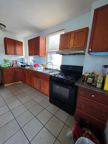 1543 N Avers Avenue, Chicago, IL 60651
