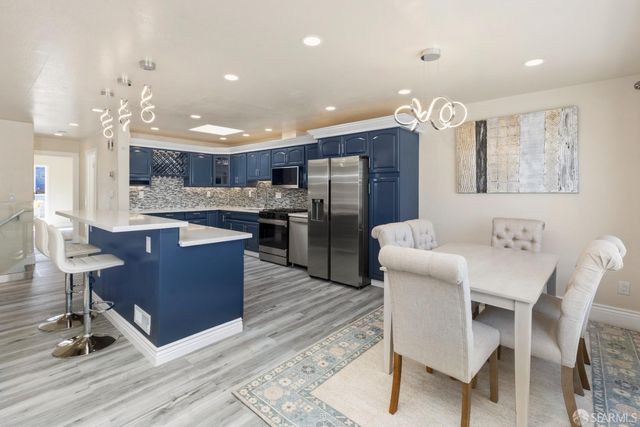 1247 Fitzgerald Avenue, San Francisco, CA 94124