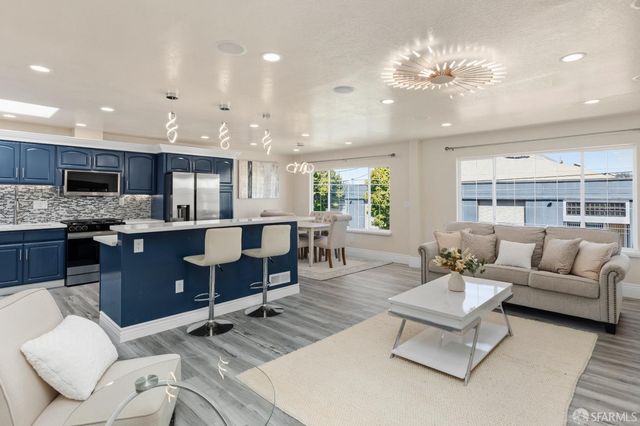 1247 Fitzgerald Avenue, San Francisco, CA 94124