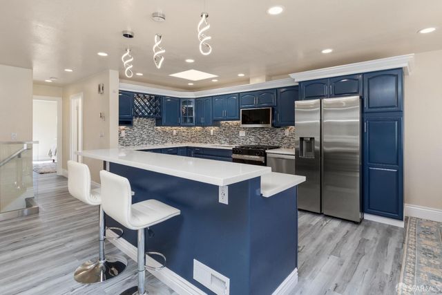 1247 Fitzgerald Avenue, San Francisco, CA 94124