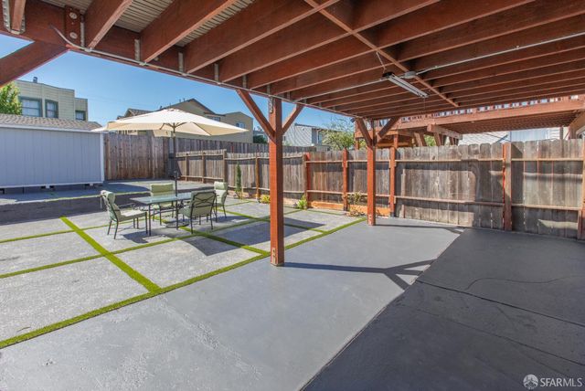 1247 Fitzgerald Avenue, San Francisco, CA 94124