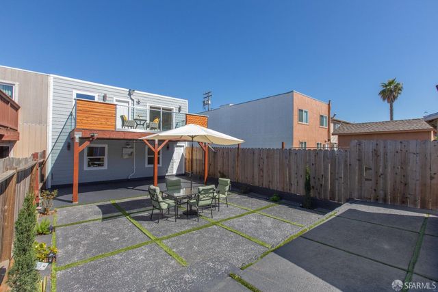 1247 Fitzgerald Avenue, San Francisco, CA 94124