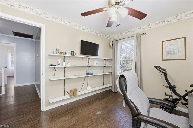 2750 Shell RD, Gloucester, VA 23061