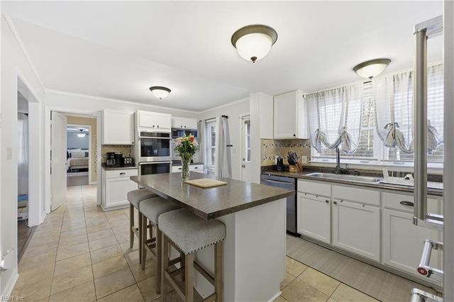 2750 Shell RD, Gloucester, VA 23061