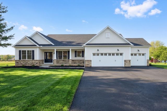667 BRICKYARD RD, New Oxford, PA 17350