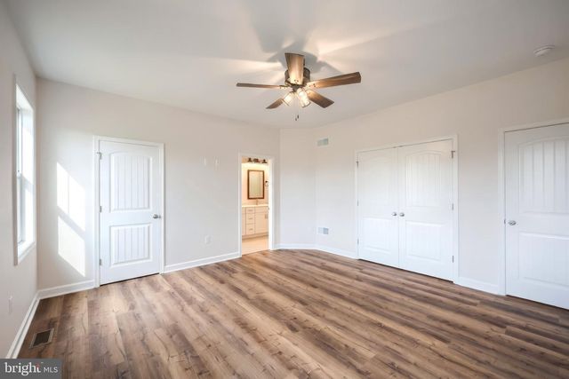 667 BRICKYARD RD, New Oxford, PA 17350