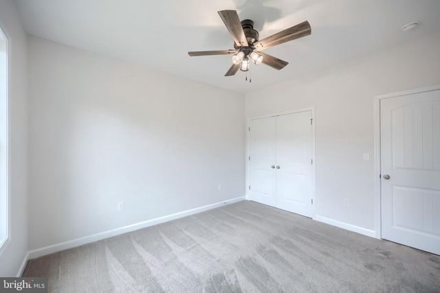 667 BRICKYARD RD, New Oxford, PA 17350