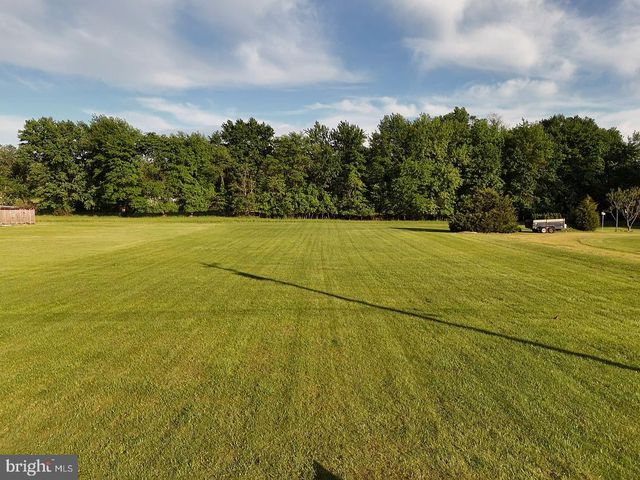 667 BRICKYARD RD, New Oxford, PA 17350