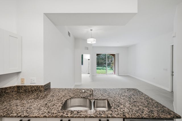 58 SE Palermo Court 104, Stuart, FL 34994