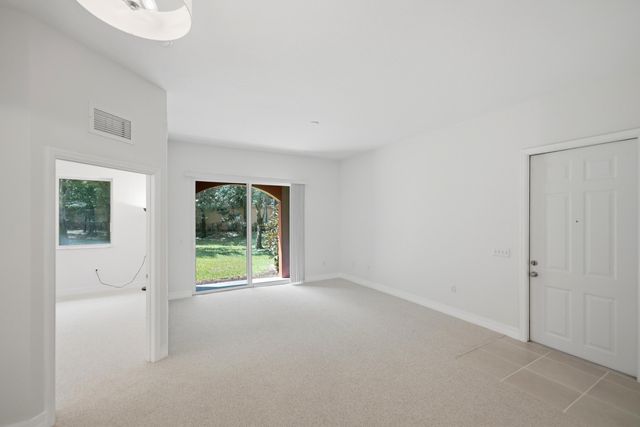 58 SE Palermo Court 104, Stuart, FL 34994