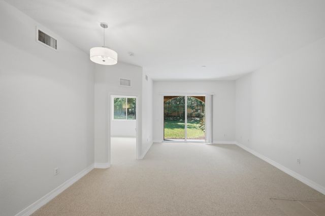 58 SE Palermo Court 104, Stuart, FL 34994