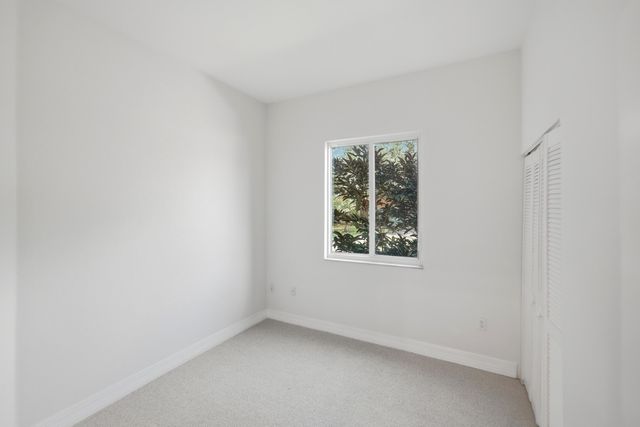58 SE Palermo Court 104, Stuart, FL 34994