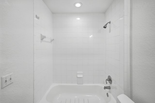 58 SE Palermo Court 104, Stuart, FL 34994