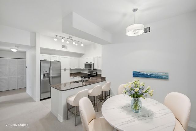 58 SE Palermo Court 104, Stuart, FL 34994