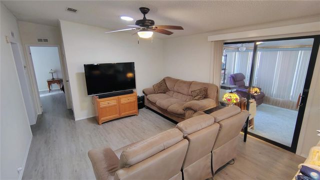 25039 PINE HILL, Leesburg, FL 34748