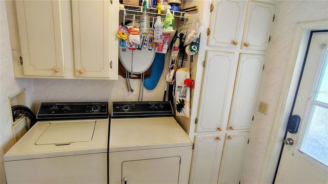 25039 PINE HILL, Leesburg, FL 34748